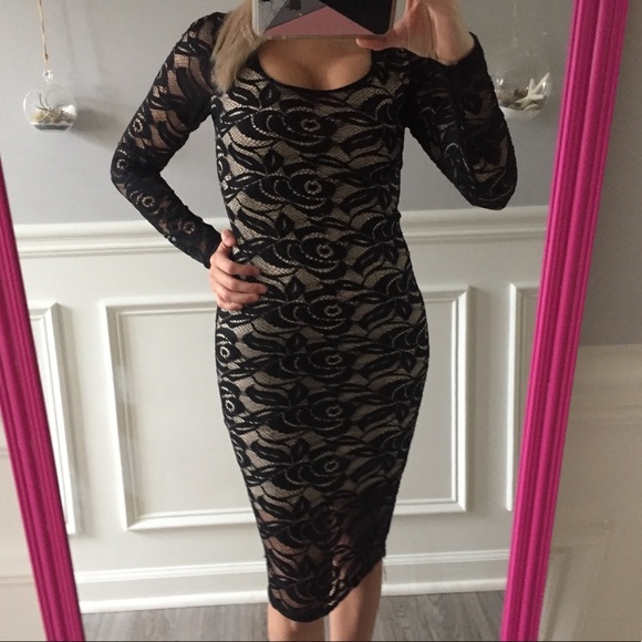 Dresses & Skirts - Dress